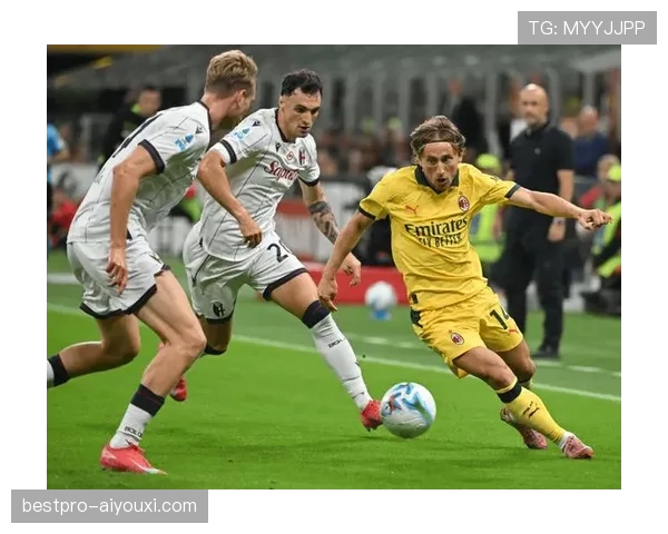 AC米兰高位压迫成软肋，一压上去即遭对手打穿